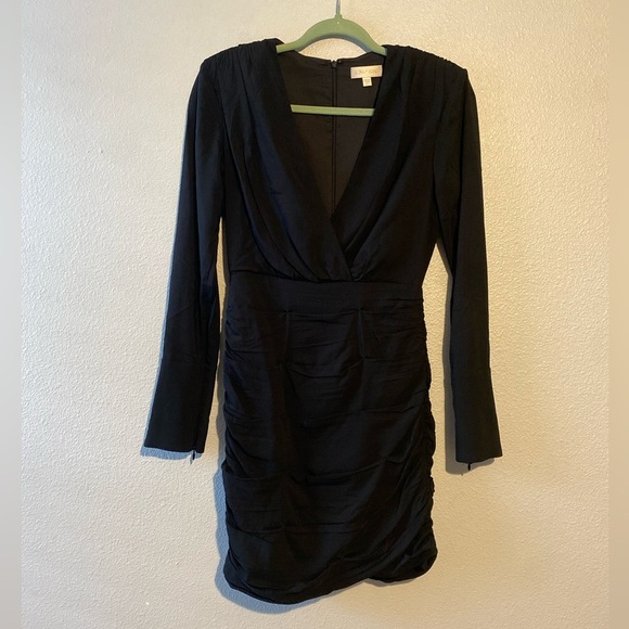 MARIANA WRAP-EFFECT RUCHED JERSEY MINI DRESS IN BLACK - Picture 4 of 8